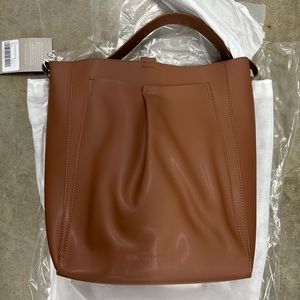 Everlane The Italian Leather Studio Bag Cognac Brown Brand New NWT